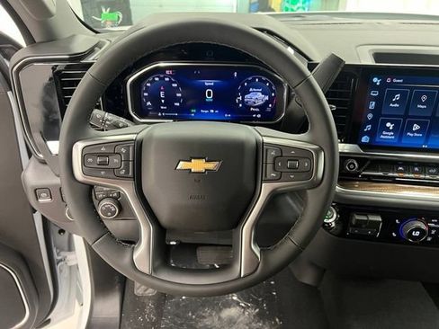 New 2026 Chevrolet Silverado 1500 LT AWD/4WD image 7
