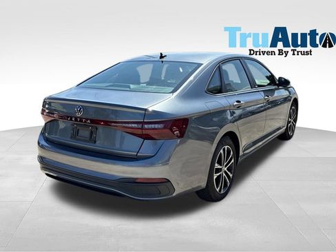 Used 2025 Volkswagen Jetta Sport FWD image 7
