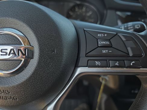 Used 2022 Nissan Rogue Sport S FWD image 18