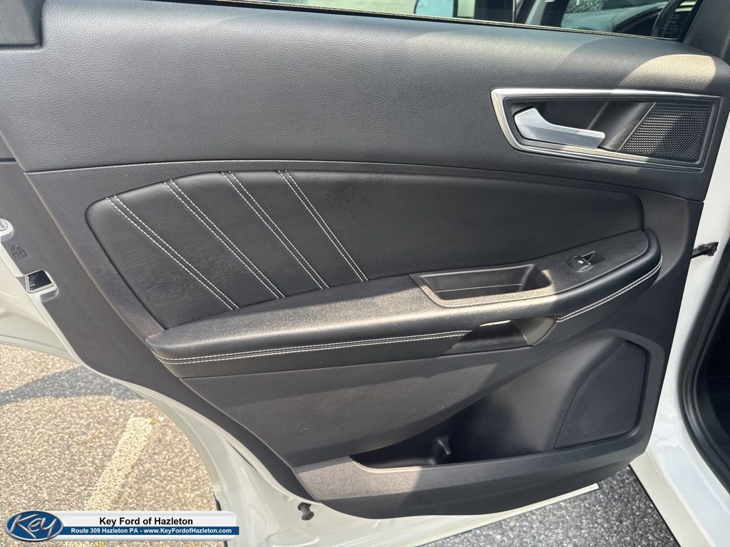 Used 2022 Ford Edge ST w/ Equipment Group 401A AWD/4WD image 37