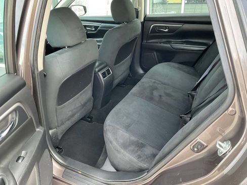Used 2015 Nissan Altima 2.5 SV w/ Convenience Package image 27