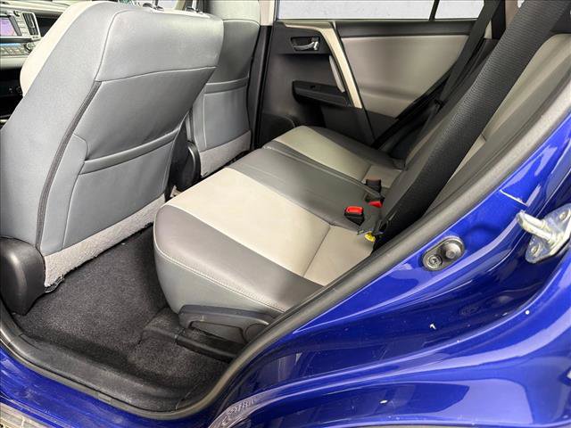 Used 2015 Toyota RAV4 Limited AWD/4WD image 23