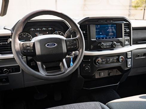 Used 2023 Ford F150 XLT image 4