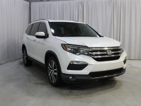 Used 2016 Honda Pilot Elite image 40
