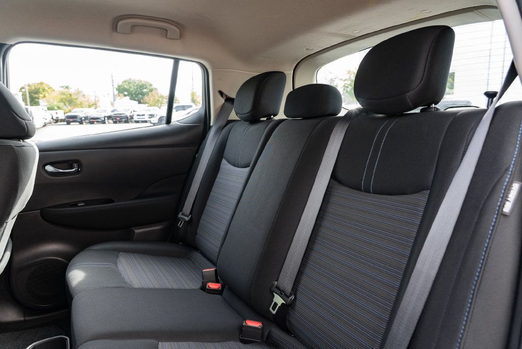 Used 2025 Nissan Leaf SV Plus FWD image 23