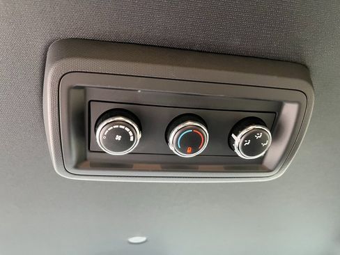 Used 2016 Dodge Grand Caravan SE image 22