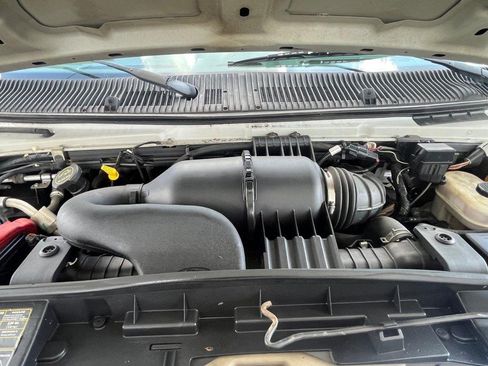 Used 2008 Ford E-350 and Econoline 350 XLT RWD image 10