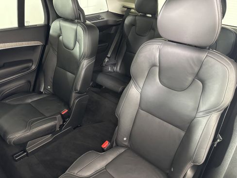 Used 2023 Volvo XC90 T8 Ultimate image 11