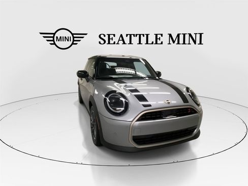 New 2026 MINI Cooper S FWD image 3