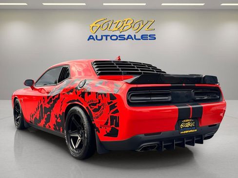 Used 2017 Dodge Challenger R/T Scat Pack image 8