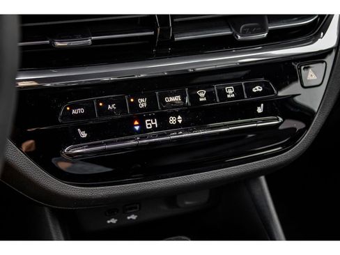 New 2025 Buick Envista Avenir image 33