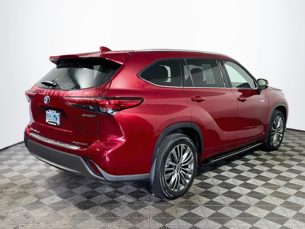 Certified 2021 Toyota Highlander Platinum AWD/4WD image 7