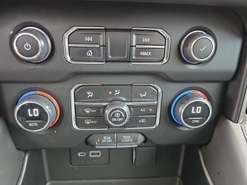 Used 2023 Chevrolet Tahoe LS RWD image 24