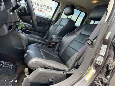 Used 2015 Jeep Patriot High Altitude AWD/4WD image 7