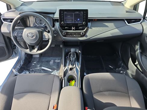 Used 2022 Toyota Corolla LE w/ LE Convenience Package image 9