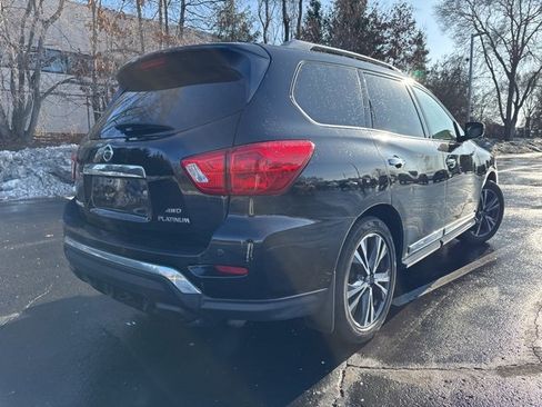 Used 2019 Nissan Pathfinder Platinum image 5