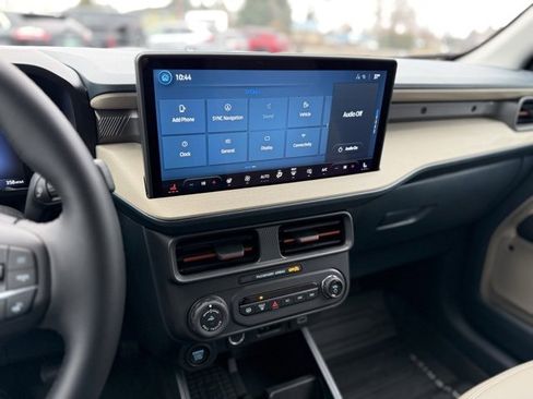 New 2025 Ford Maverick Lariat w/ 4K Tow Package image 10