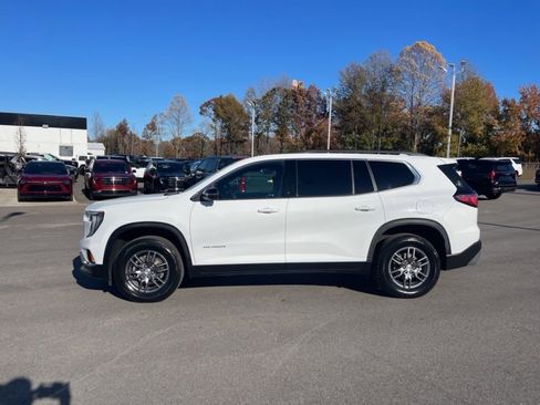 Used 2025 GMC Acadia Elevation AWD/4WD image 2