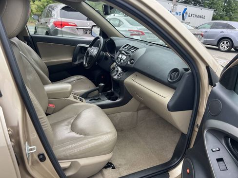 Used 2011 Toyota RAV4 Limited w/ Limited Extra Value Pkg AWD/4WD image 12