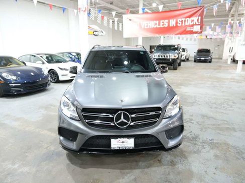 Used 2019 Mercedes-Benz GLE 43 AMG 4MATIC image 3