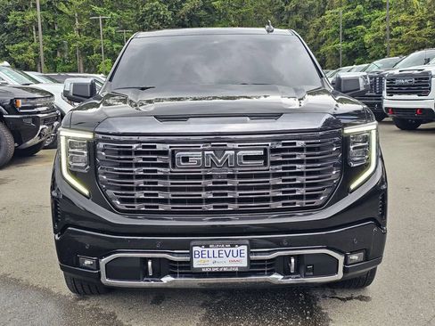 Used 2024 GMC Sierra 1500 Denali Ultimate AWD/4WD image 8