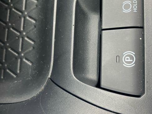 Used 2025 Toyota RAV4 XLE AWD/4WD image 26