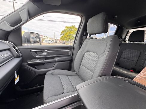 New 2026 RAM 1500 Big Horn AWD/4WD image 15