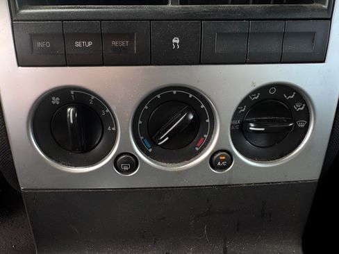Used 2008 Mercury Mountaineer AWD image 28
