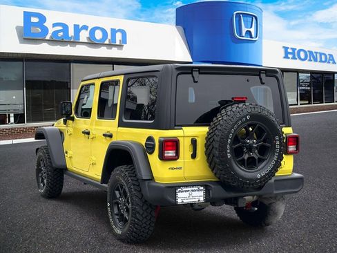 Used 2024 Jeep Wrangler Unlimited AWD/4WD image 4