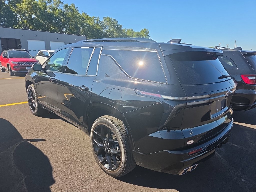 Used 2024 Chevrolet Traverse RS w/ LPO, Floor Liner Package AWD/4WD image 5