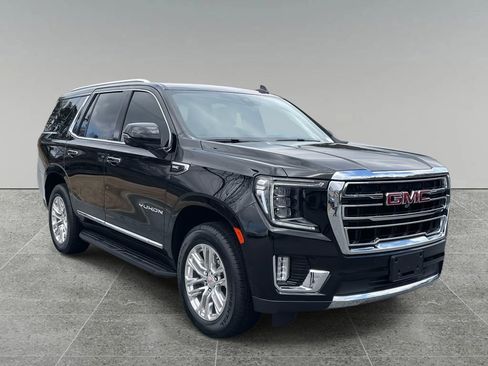 Used 2021 GMC Yukon SLT w/ SLT Premium Package image 7