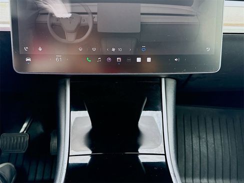 Used 2021 Tesla Model Y 2WD image 16