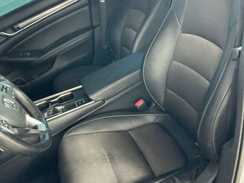 Used 2019 Honda Accord Sport image 3
