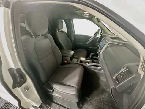 Used 2023 Nissan Frontier S w/ Technology Package RWD image 29