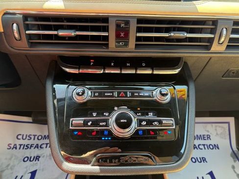 Used 2022 Lincoln Corsair Reserve w/ Equipment Group 201A AWD/4WD image 22