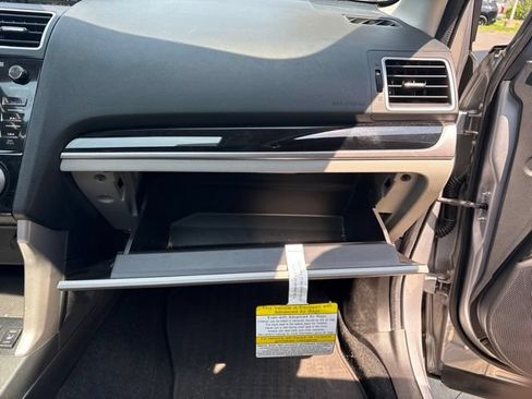 Used 2018 Subaru Forester 2.5i Limited AWD/4WD image 30