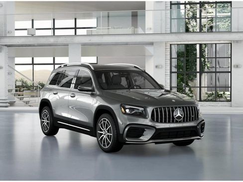 Used 2025 Mercedes-Benz GLB 35 AMG 4MATIC image 10