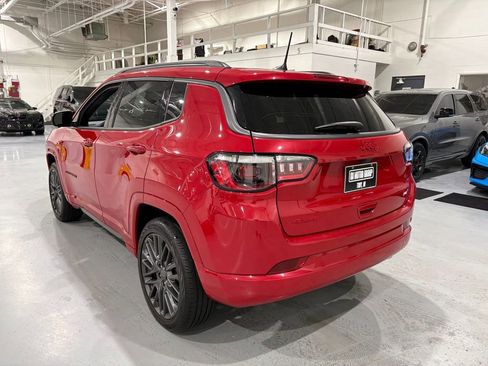 Used 2022 Jeep Compass Limited AWD/4WD image 5