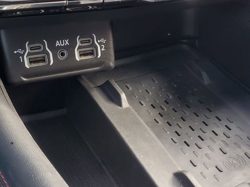 Used 2025 Dodge Durango R/T image 28