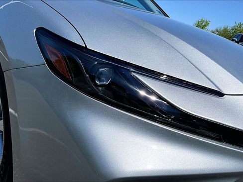 Used 2025 Toyota Camry LE image 26