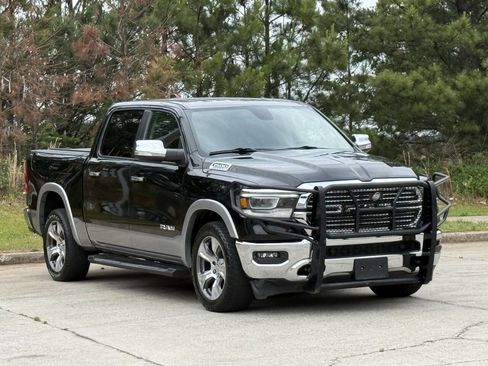 Used 2019 RAM 1500 Laramie RWD image 3