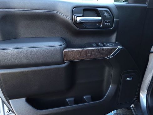 Used 2022 GMC Sierra 1500 Denali w/ Denali Premium Package image 13