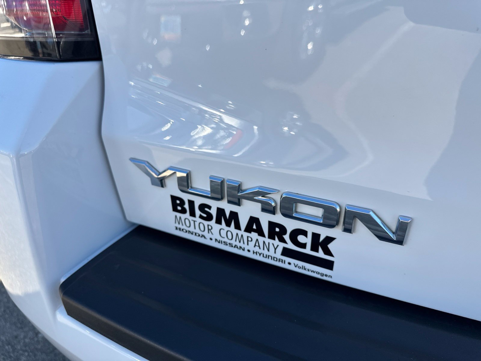 Used 2018 GMC Yukon SLT w/ Open Road Package AWD/4WD image 7