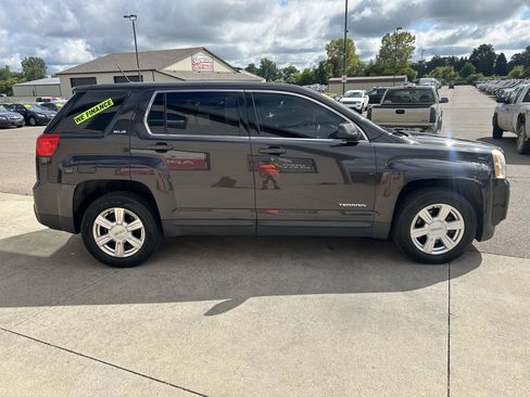Used 2014 GMC Terrain SLE FWD image 4