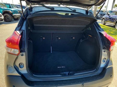 Certified 2020 Nissan Kicks SV image 15