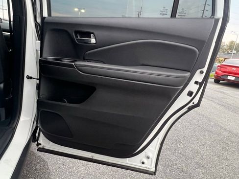 Used 2022 Honda Pilot Sport image 30
