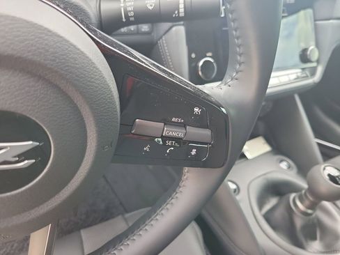 Used 2024 Nissan Z Performance w/ Floor Mat Package image 25