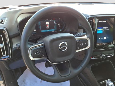 Certified 2023 Volvo XC40 B5 Plus w/ Driver Assist Package image 12