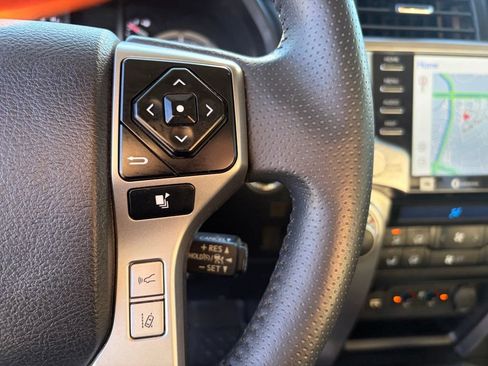 Used 2022 Toyota 4Runner Limited AWD/4WD image 27