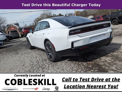 New 2026 Dodge Charger Scat Pack image 4